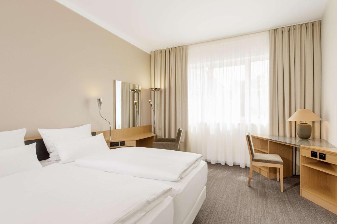Nh Muenchen Messe Hotel Exterior photo