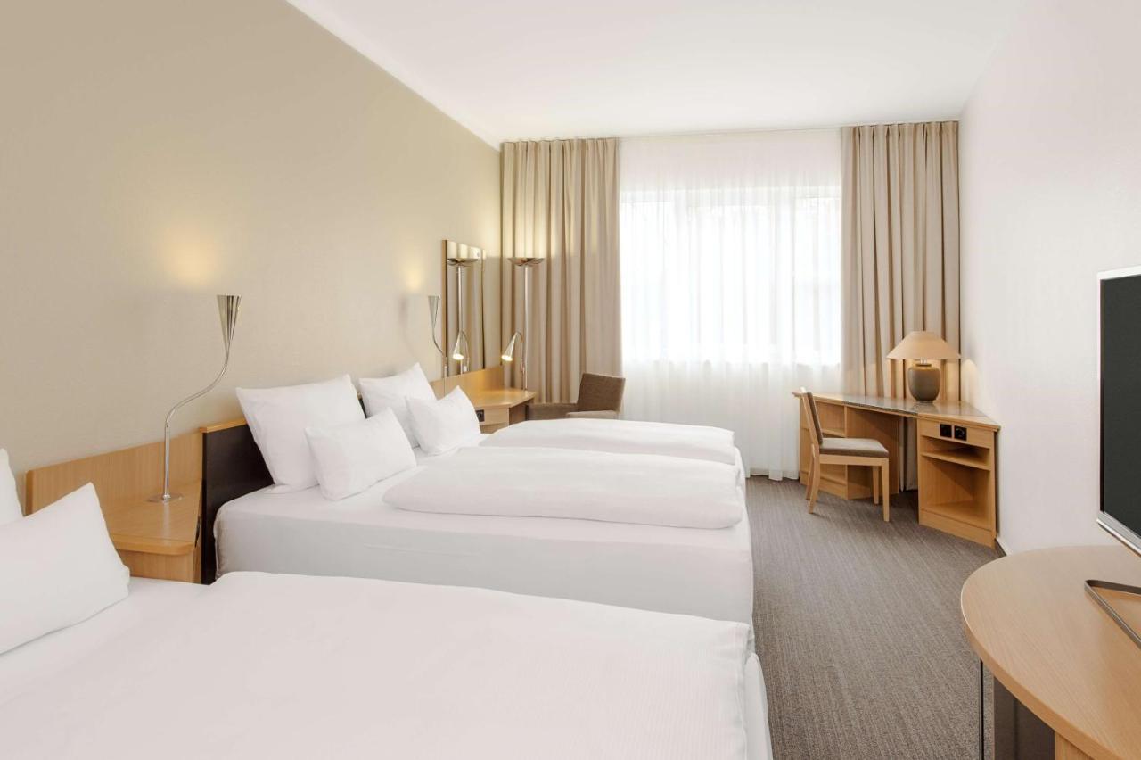 Nh Muenchen Messe Hotel Exterior photo