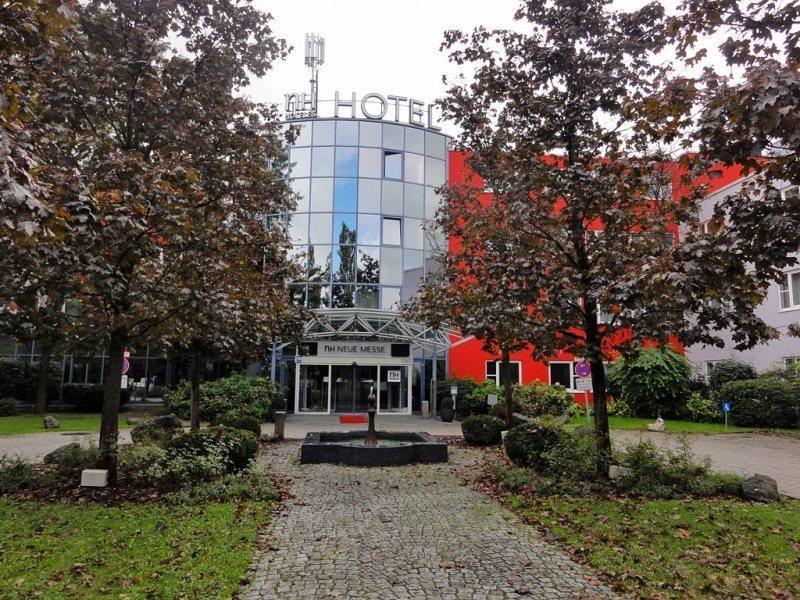 Nh Muenchen Messe Hotel Exterior photo