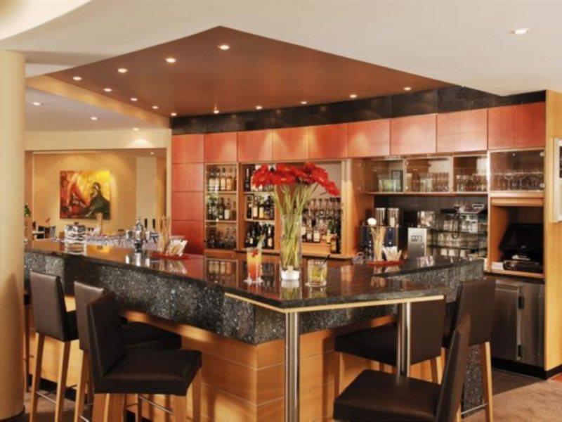 Nh Muenchen Messe Hotel Restaurant photo